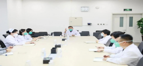 人民醫(yī)院為人民，市二院舉全院之力保障醫(yī)療救治，牢守生命防線！