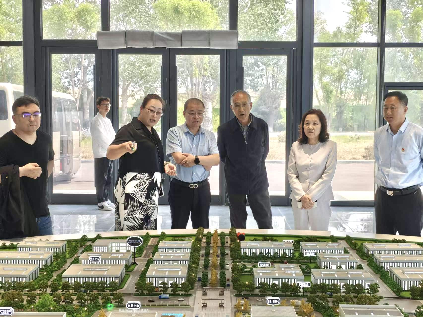 【聚焦產(chǎn)業(yè)升級(jí)】葫蘆島銀行監(jiān)事會(huì)赴正業(yè)集團(tuán)專項(xiàng)調(diào)研(圖6) 【聚焦產(chǎn)業(yè)升級(jí)】葫蘆島銀行監(jiān)事會(huì)赴正業(yè)集團(tuán)專項(xiàng)調(diào)研(圖6)